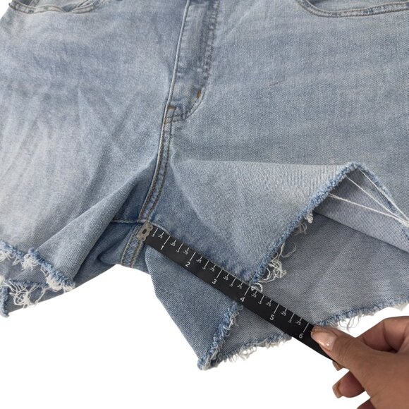 Levis Signature Womens Denim Vintage Original Shorts Size 10 Light Wash Raw Hem - Picture 8 of 12